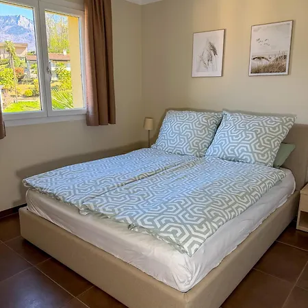 Bergidylle Am Maggiore Holiday home Gambarogno